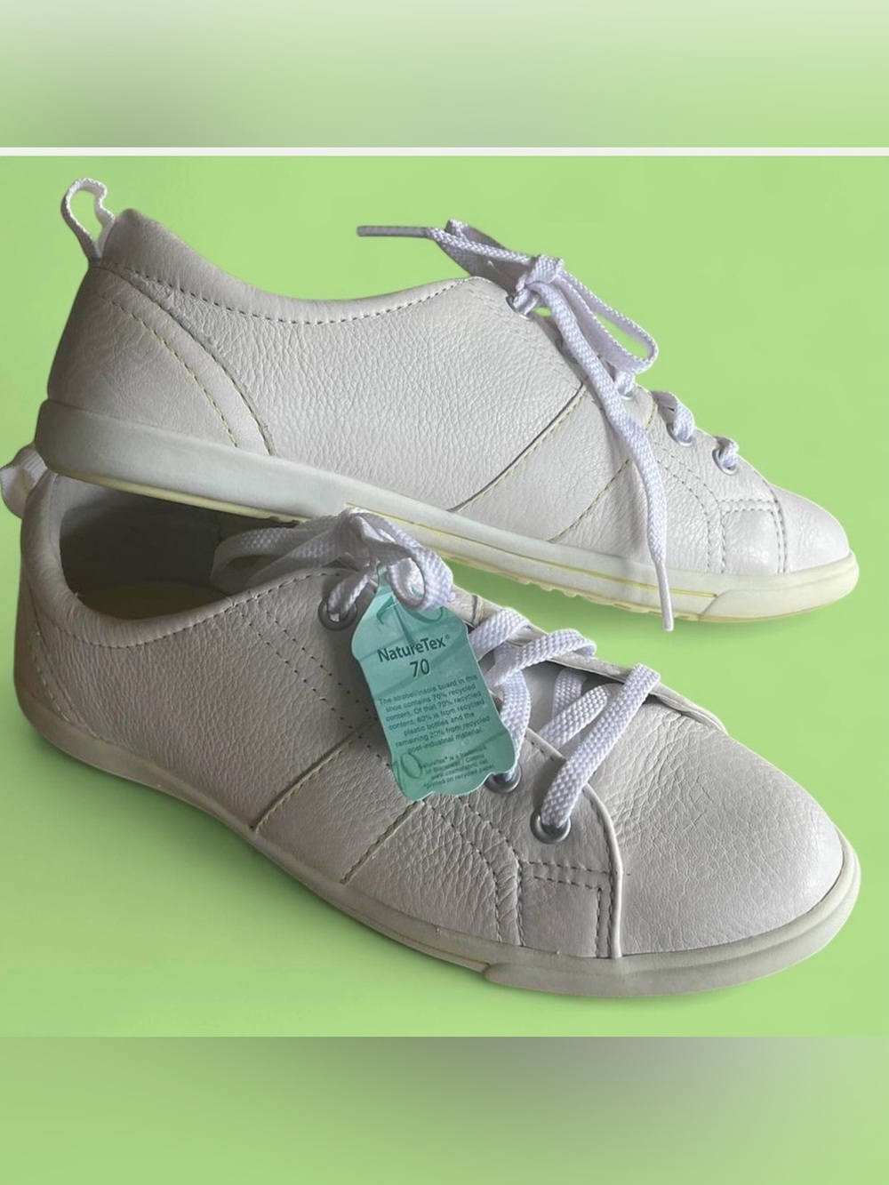 Vintage Lands' End Women's White Lace-Up Sneakers Size 8